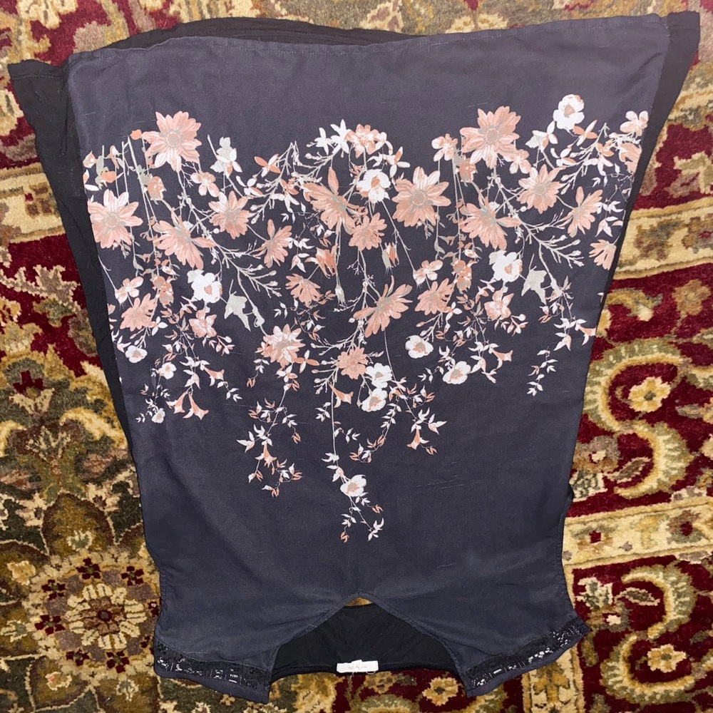 Women’s dress shirt, never wore it I had bought it off line for $25